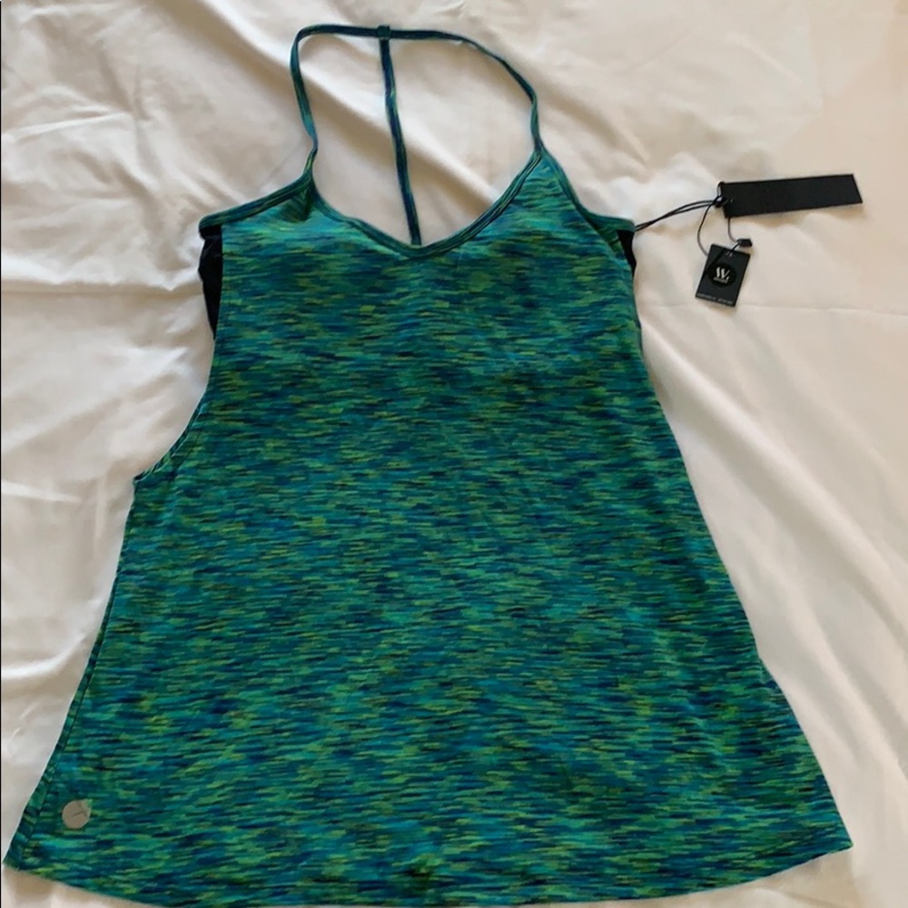 NWT Onyx Active top